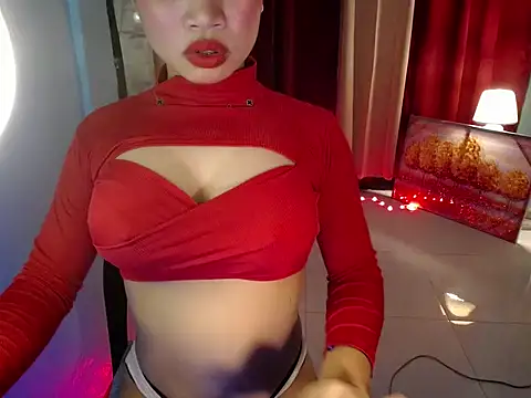 Snapshot of lover_girl143 chatting on 02/10/26, 03:33 lover girl143 online show from 02/10/26, 03:33