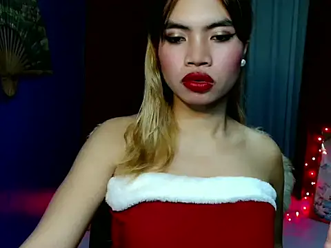 Snapshot of lover_girl143 chatting on 11/11/25, 03:29 lover girl143 online show from 11/11/25, 03:29