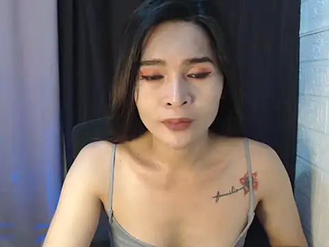 Snapshot of sweetsasha68 chatting on 06/19/26, 12:11 sweetsasha68 online show from 06/19/26, 12:11
