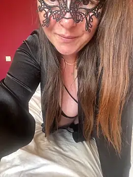 Snapshot of LaJoie999 chatting on 04/14/26, 12:32 LaJoie999 online show from 04/14/26, 12:32