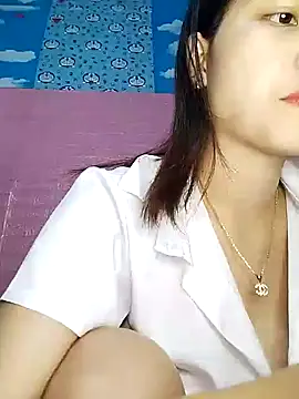 Heny LT online show from 10/23/25, 02:32