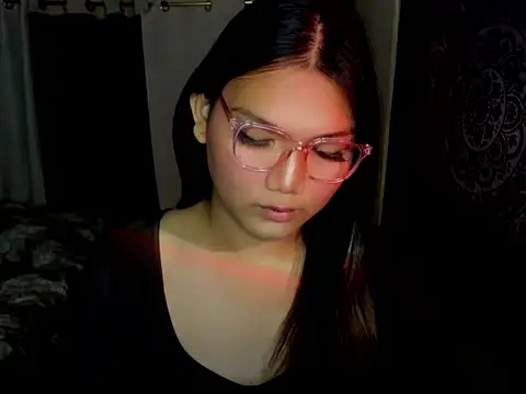 Lou heart online show from 12/17/25, 10:09