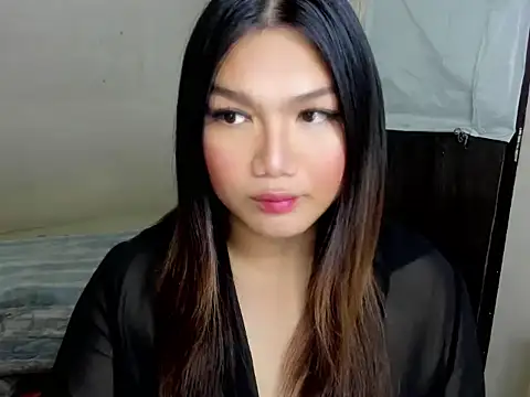 Lou heart online show from 10/26/25, 04:13