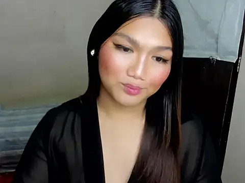 Lou heart online show from 10/22/25, 03:55