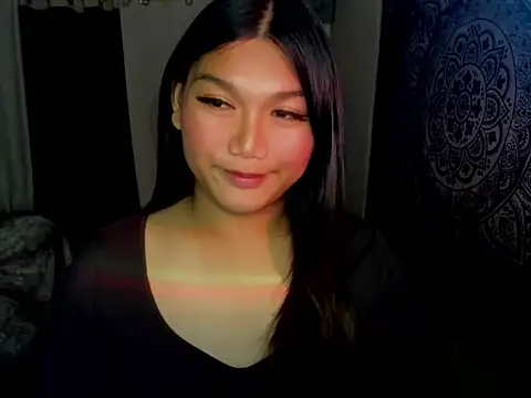 Lou heart online show from 12/16/25, 01:48