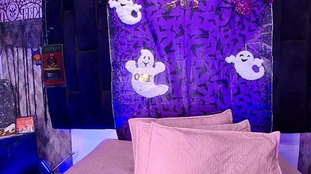 wensheng  online show from 10/18/25, 07:16