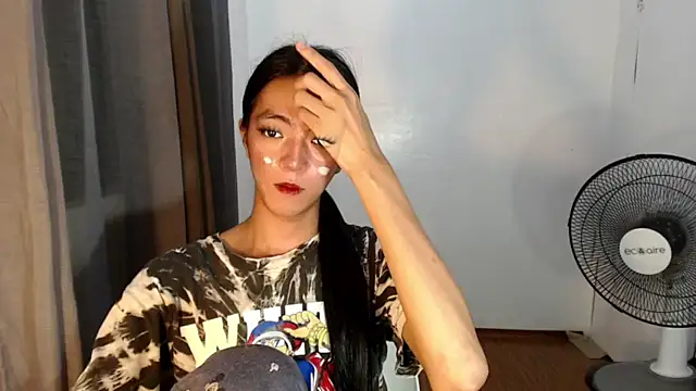 Snapshot of slimladyxoxo chatting on 09/21/25, 05:29 slimladyxoxo online show from 09/21/25, 05:29