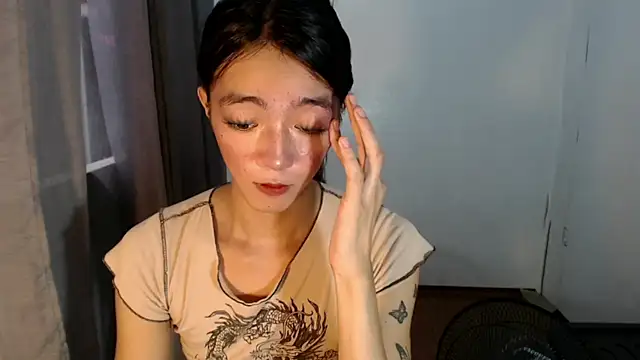 Snapshot of slimladyxoxo chatting on 10/10/25, 07:20 slimladyxoxo online show from 10/10/25, 07:20