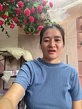 Snapshot of Bollozzy_89 chatting on 11/08/25, 05:33 Bollozzy 89 online show from 11/08/25, 05:33