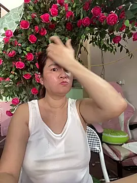 Snapshot of Bollozzy_89 chatting on 10/20/25, 06:04 Bollozzy 89 online show from 10/20/25, 06:04