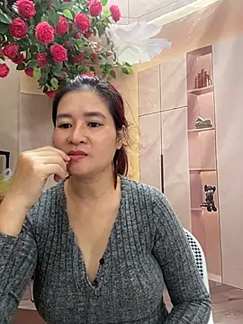 Snapshot of Bollozzy_89 chatting on 11/13/25, 04:16 Bollozzy 89 online show from 11/13/25, 04:16