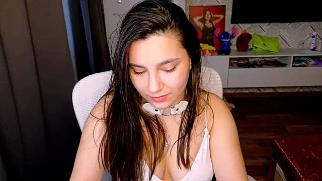 Arianna Grend online show from 12/14/25, 12:22