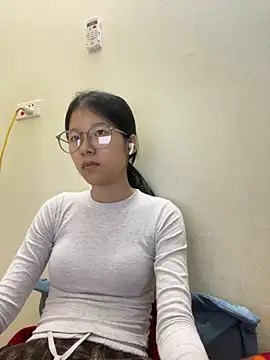 meomeo2k6 online show from 11/07/25, 06:29