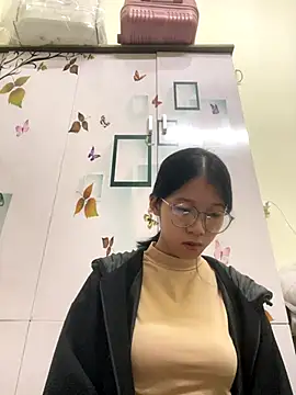 meomeo2k6 online show from 11/29/25, 01:44