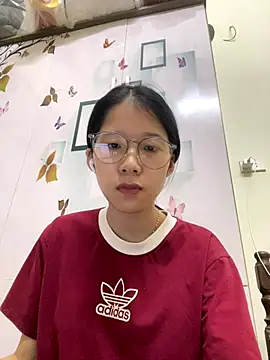 meomeo2k6 online show from 11/15/25, 06:28