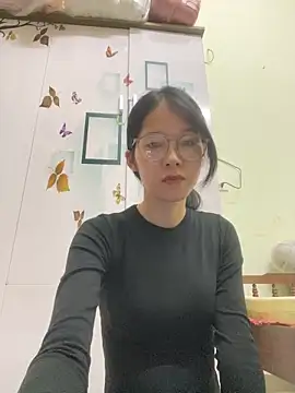 meomeo2k6 online show from 10/25/25, 01:45