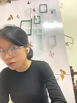 meomeo2k6 online show from 11/14/25, 06:28