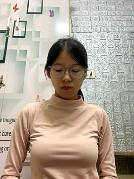 meomeo2k6 online show from 12/17/25, 02:00