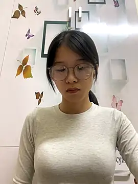 meomeo2k6 online show from 12/04/25, 01:54