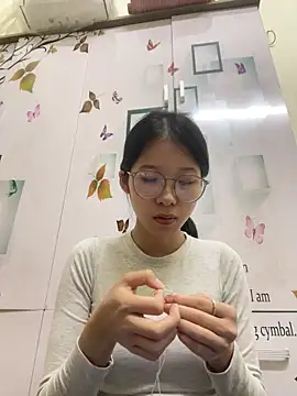 meomeo2k6 online show from 12/03/25, 06:47