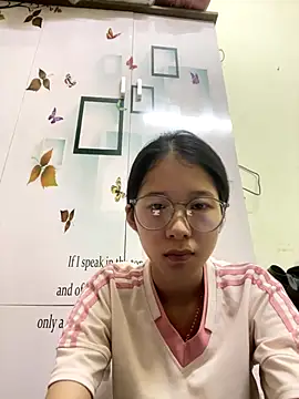 meomeo2k6 online show from 10/30/25, 01:53