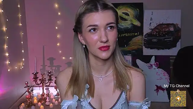 Snapshot of BeatrixGummer chatting on 11/16/25, 08:24 BeatrixGummer online show from 11/16/25, 08:24