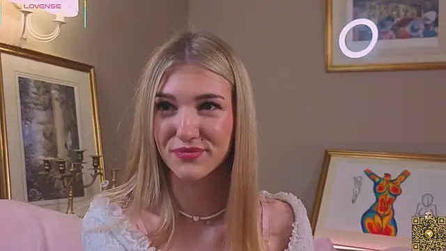 Snapshot of BeatrixGummer chatting on 09/27/25, 08:15 BeatrixGummer online show from 09/27/25, 08:15