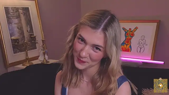 Snapshot of BeatrixGummer chatting on 10/16/25, 08:17 BeatrixGummer online show from 10/16/25, 08:17