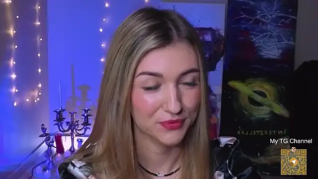 Snapshot of BeatrixGummer chatting on 11/23/25, 08:08 BeatrixGummer online show from 11/23/25, 08:08