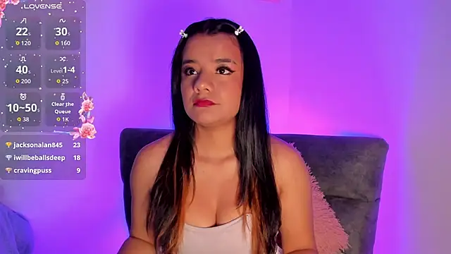 Snapshot of Shophie_thoopson chatting on 02/12/26, 03:06 Shophie thoopson online show from 02/12/26, 03:06