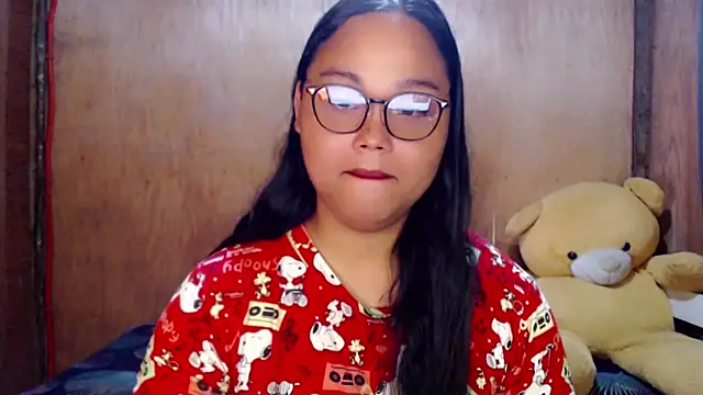 Snapshot of _Lylia chatting on 10/01/25, 01:00 Lylia online show from 10/01/25, 01:00