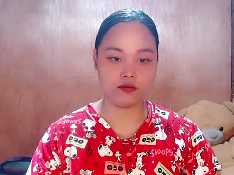  Lylia online show from 04/17/26, 03:20