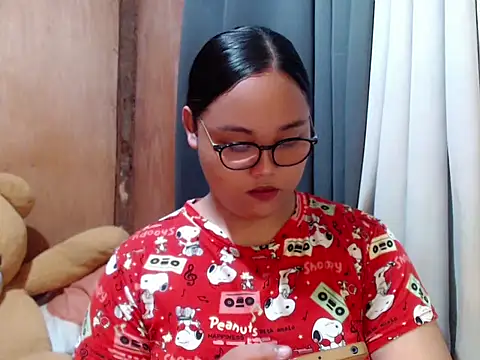  Lylia online show from 12/20/25, 06:27