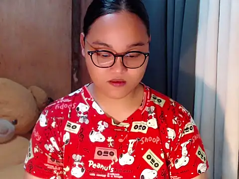  Lylia online show from 11/14/25, 10:57