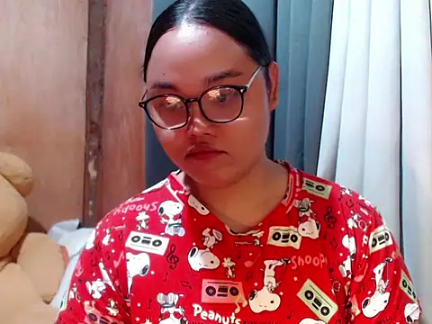  Lylia online show from 12/19/25, 07:00