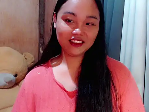  Lylia online show from 11/30/25, 08:42