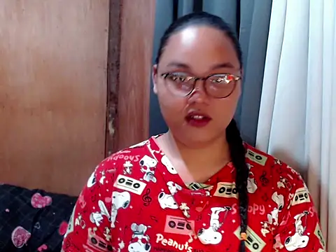  Lylia online show from 02/23/26, 08:20