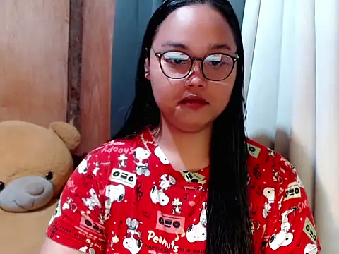  Lylia online show from 02/08/26, 10:18