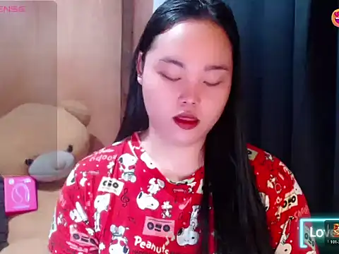 Snapshot of _Lylia chatting on 06/28/26, 11:11 Lylia online show from 06/28/26, 11:11