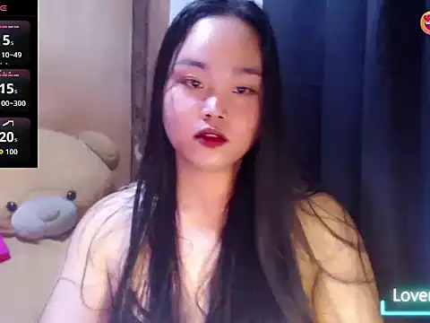 Snapshot of _Lylia chatting on 06/14/26, 09:05 Lylia online show from 06/14/26, 09:05