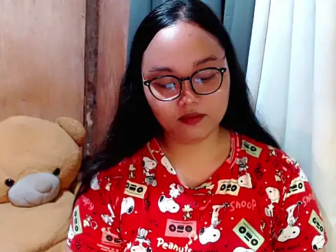  Lylia online show from 02/04/26, 09:10