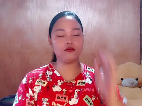  Lylia online show from 04/19/26, 04:46