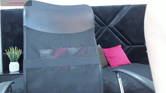 Dantzel  online show from 02/09/26, 09:35