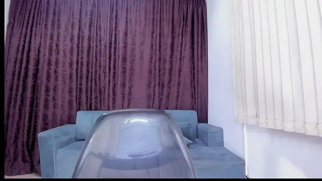 Dantzel  online show from 11/10/25, 07:08