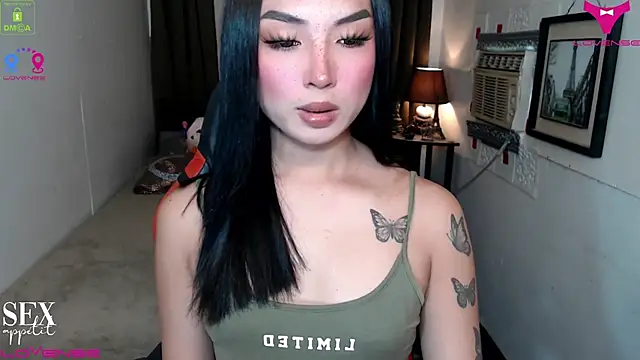 Snapshot of Goddess_Isabel chatting on 11/25/25, 05:30 Goddess Isabel online show from 11/25/25, 05:30