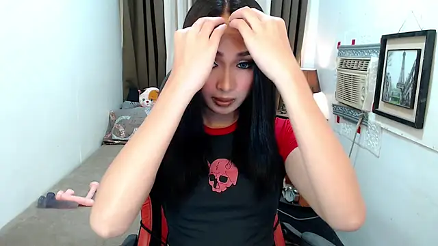 Snapshot of Goddess_Isabel chatting on 10/19/25, 02:14 Goddess Isabel online show from 10/19/25, 02:14