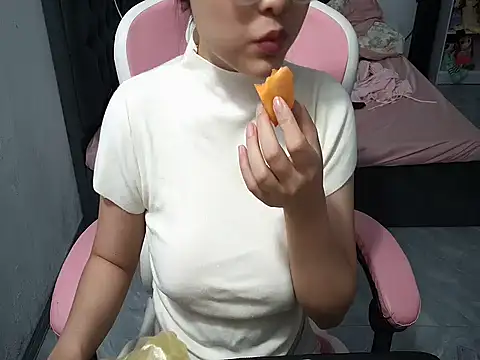 Ori-Yannie online show from 11/02/25, 06:07