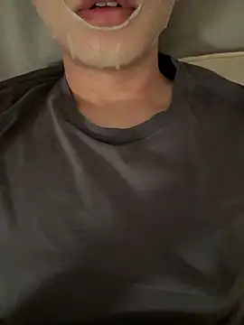 gochu1004 online show from 10/26/25, 02:28