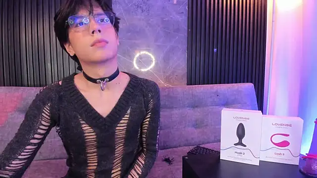 luixdust  online show from 11/04/25, 05:33