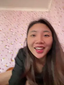 D2sweet online show from 11/24/25, 07:19